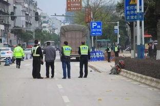 路人视角吃瓜车站,路人视角下的吃瓜现场