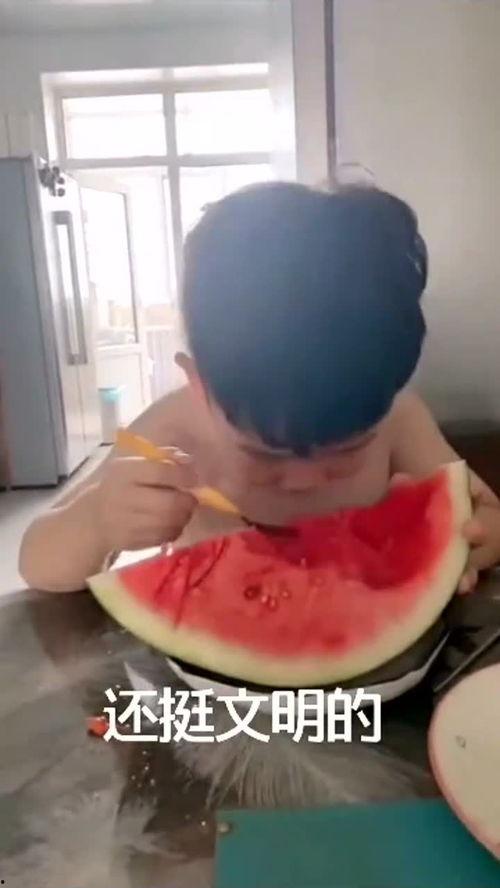 微笑吃瓜哥,网络红人的崛起与影响力