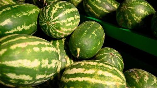 金乡西城吃瓜事件,一场引发热议的街头冲突纪实