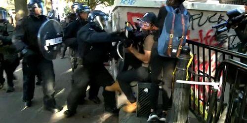 女警记者吃瓜,揭秘娱乐圈幕后故事