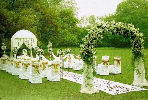 吃瓜婚庆公司,打造甜蜜婚礼，见证爱情盛宴