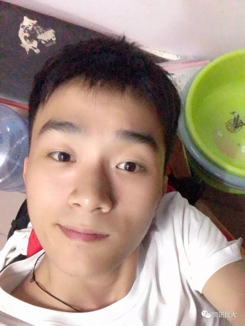 每日大赛自拍吃瓜,自拍吃瓜，趣味横生