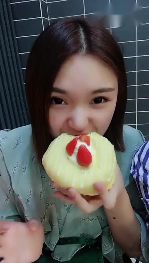 张女神吃瓜,揭秘娱乐圈幕后真相  第3张