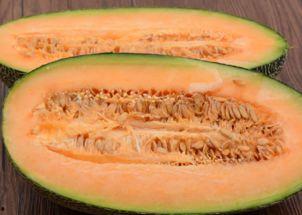 吃哈密瓜拉屎,揭秘吃瓜拉屎的神奇现象  第1张